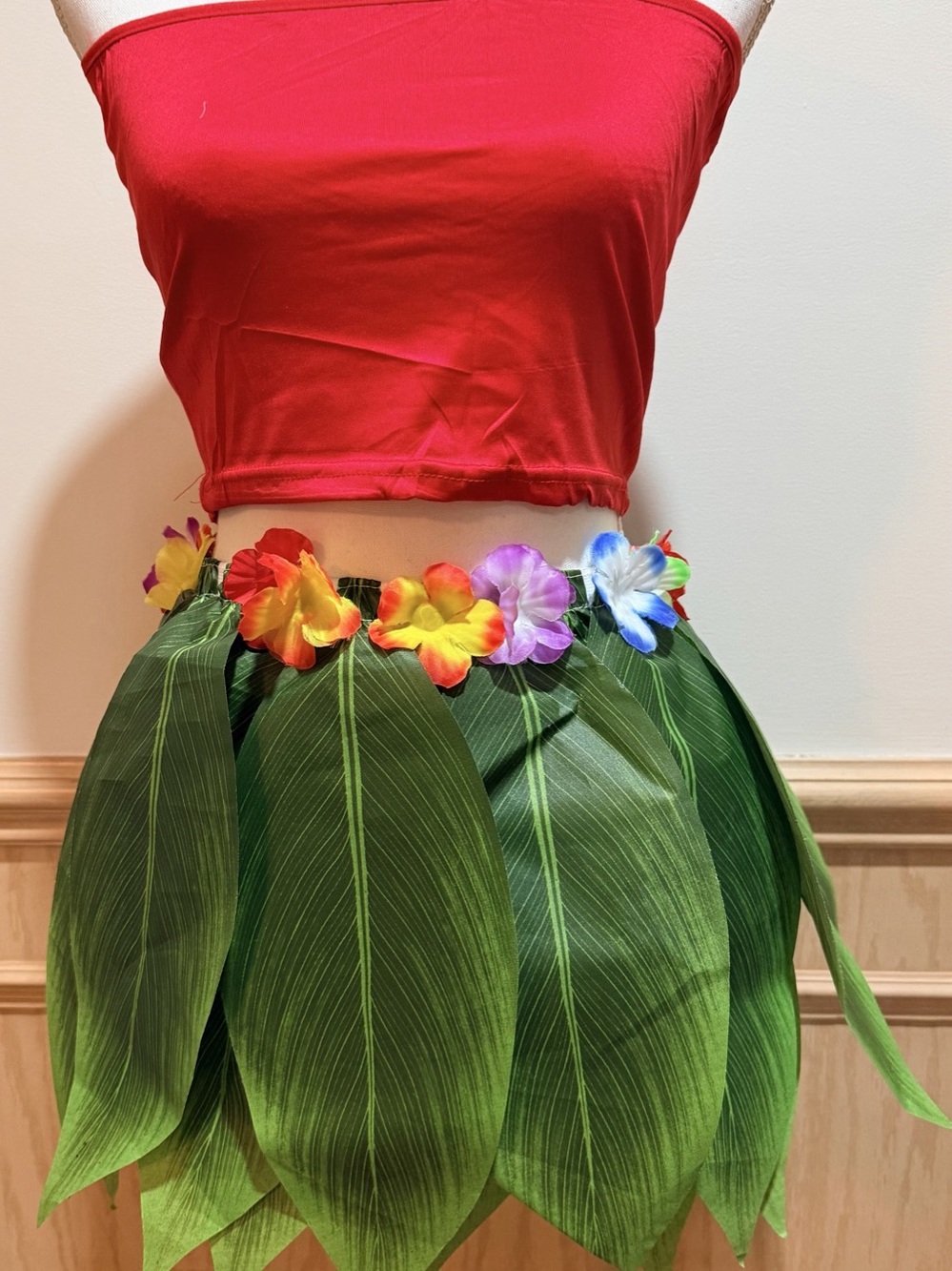 Hawaiian Luau Costume Set, Women’s One Size Hula Skirt with Lei Accessories